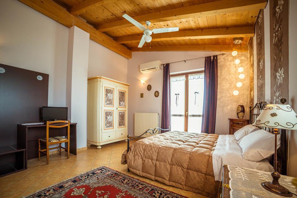 Le Mistral Villa ซอมมาคัมปาญา ห้อง รูปภาพ